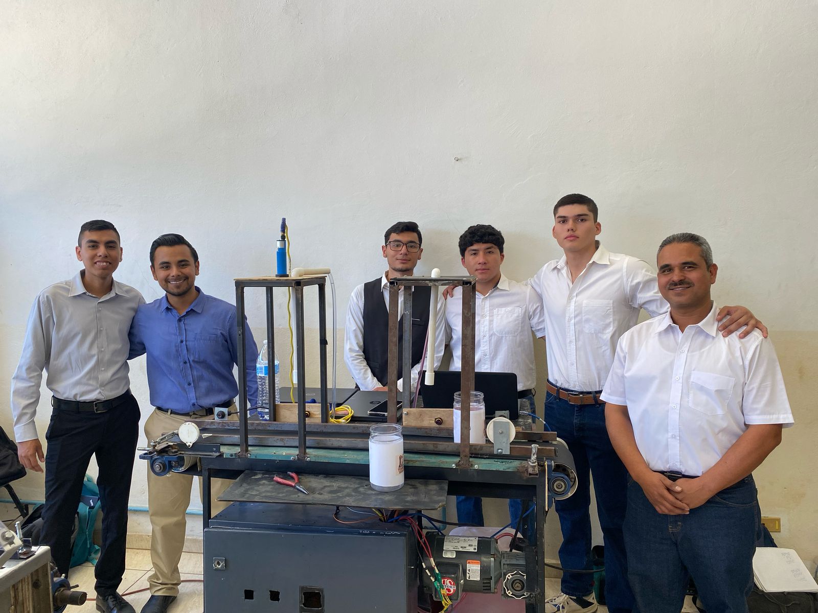 Realizan alumnos de la Universidad Tecnológica de Puerto Peñasco prácticas profesionales en el extranjero 