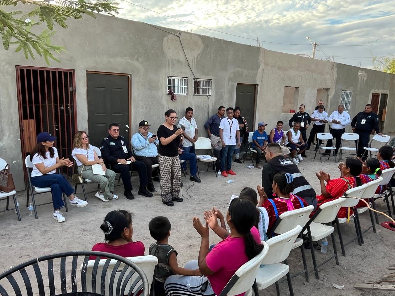 Atiende Gobierno de Sonora a integrantes de la comunidad Triqui y Mixteca del Poblado Miguel Alemán 