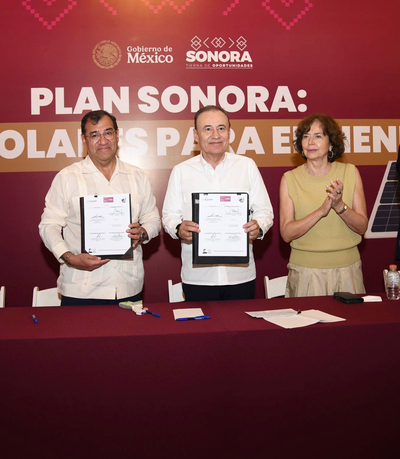 Con Techos Solares, Alfonso Durazo y Claudia Sheinbaum reducen gasto eléctrico en familias sonorenses