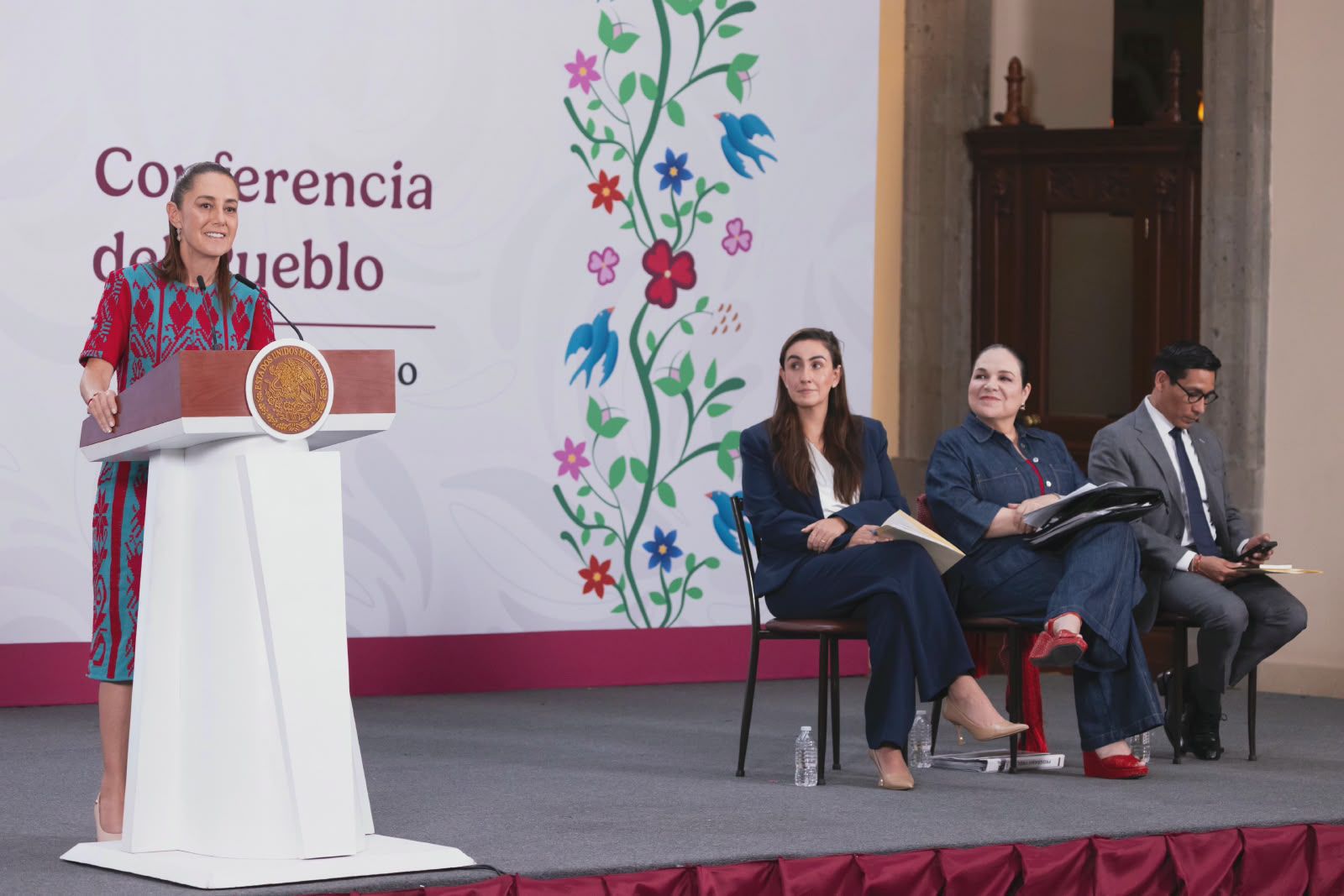 Claudia Sheinbaum presenta "Volver a Crecer"