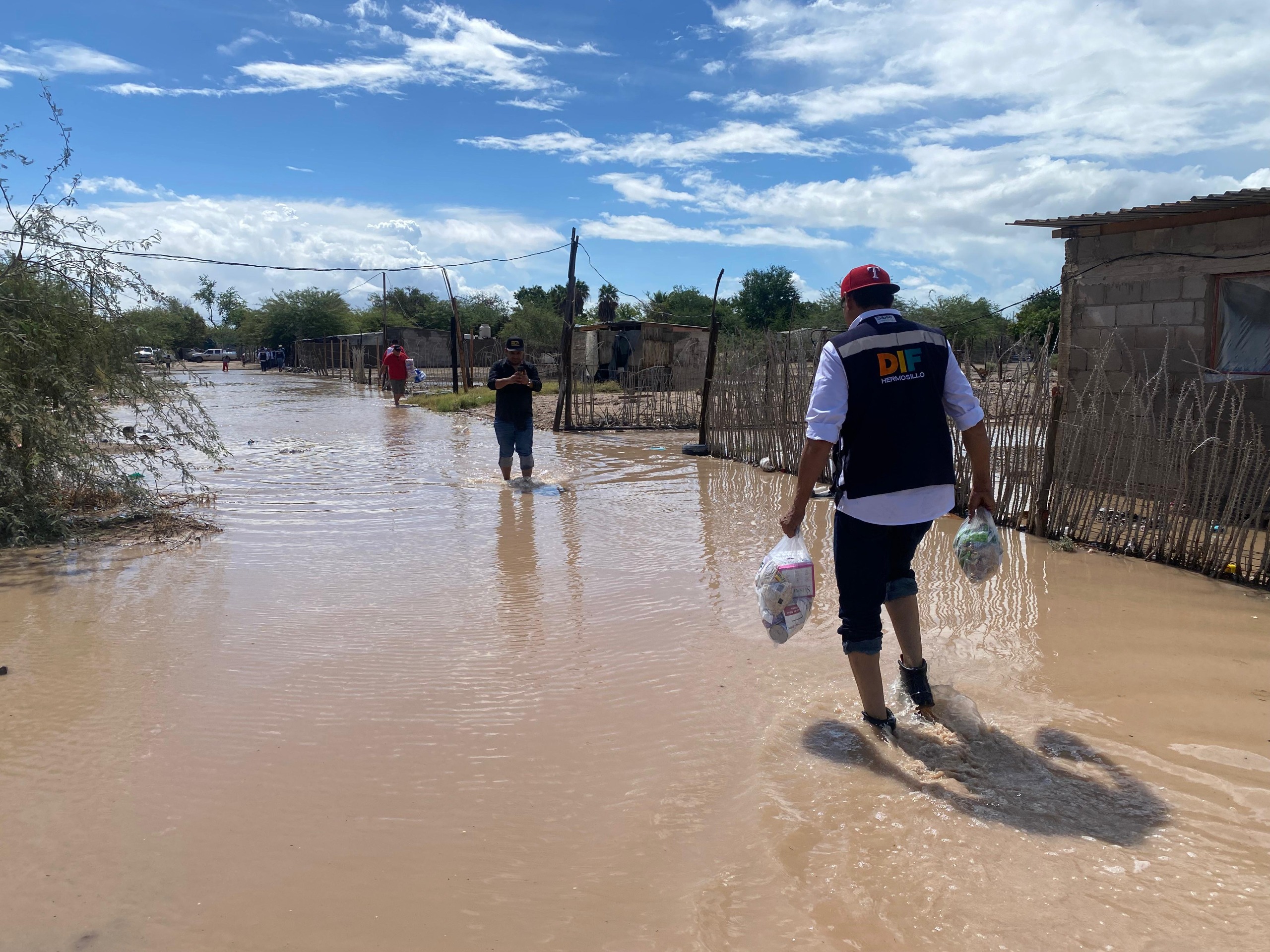 Ayuntamiento de Hermosillo mantiene atención en zona  urbana y rural ante recientes lluvias