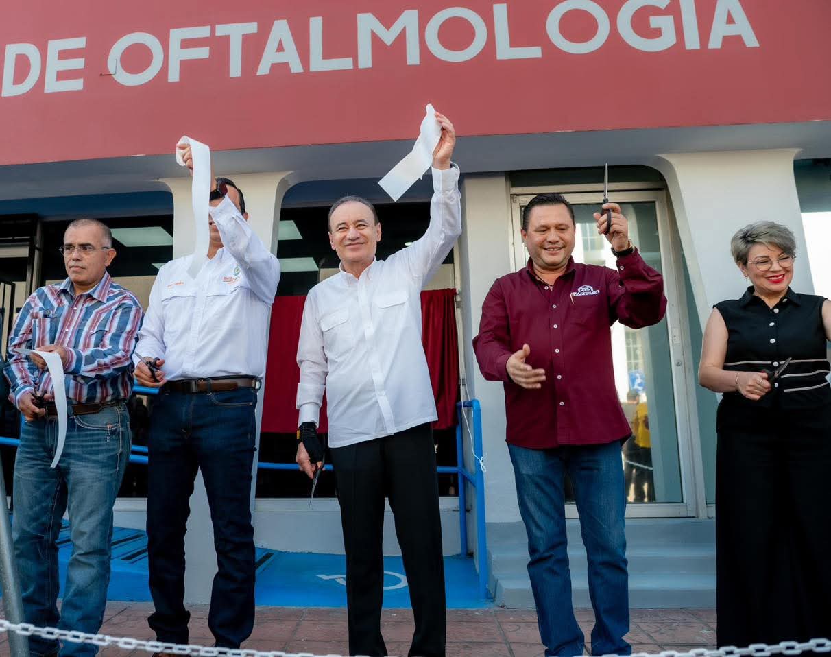 Alfonso Durazo inauguró la Clínica de Oftalmología del ISSSTESON 