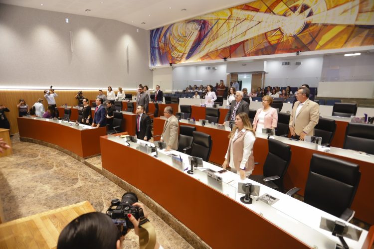 Conmemora Congreso de Sonora D&iacute;a Internacional de la Mujer y remite iniciativas a comisiones
