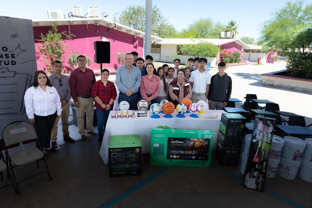 Impulsa Gobierno de Sonora el emprendimiento juvenil con entrega de apoyos 