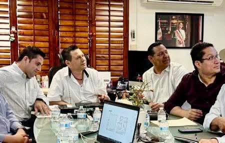 Se reúnen Javier Ceballos  y  Luis Alonso Osuna para tratar asuntos para dar seguimiento a proyectos en materia de salud