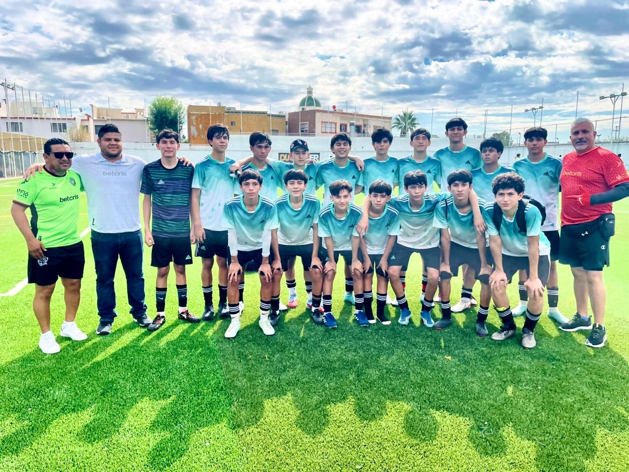 Alumnos de Cecyte Sonora se coronan campeones en Torneo Nacional de Fútbol 