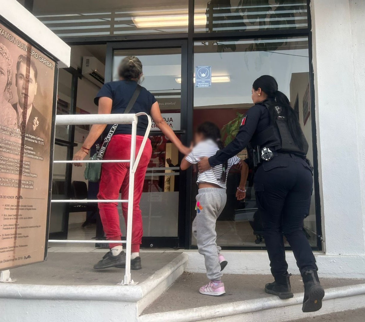 La División Fronteriza del Gobierno de Sonora auxilió a una mujer y a un niño en la zona fronteriza de Nogales 
