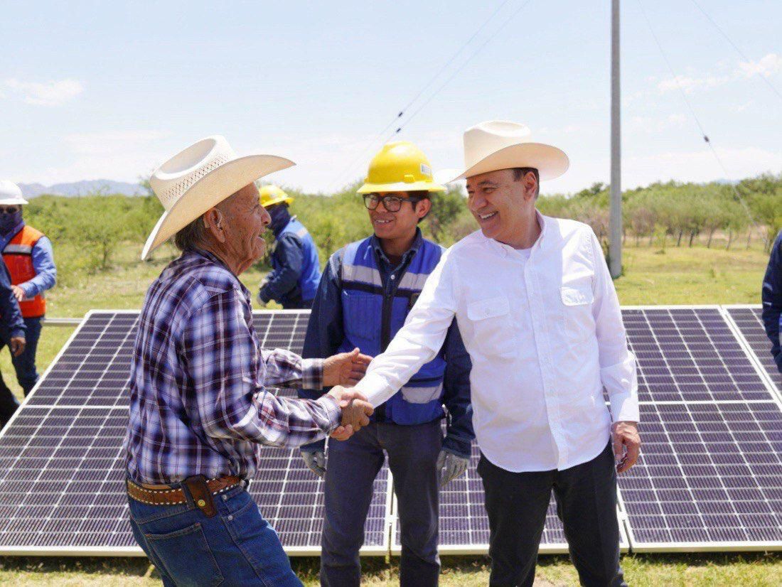 Avanza Gobierno de Sonora en la construcción de planta fotovoltaica en Puerto Peñasco 