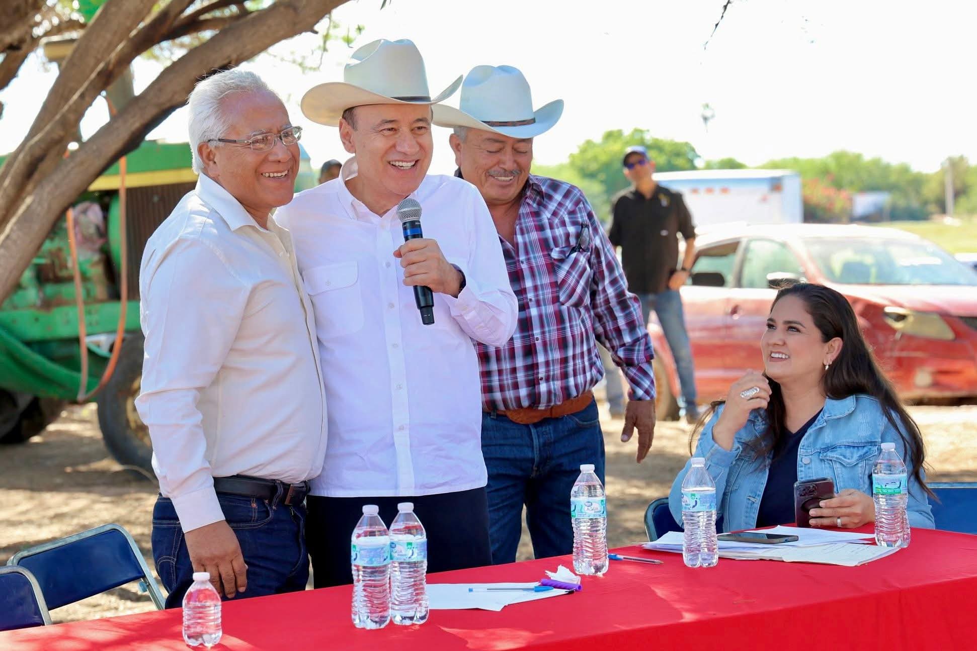 Alfonso Durazo anuncia un paso hist&oacute;rico en San Ignacio R&iacute;o Muerto con la perforaci&oacute;n de dos pozos  para la comunidad 