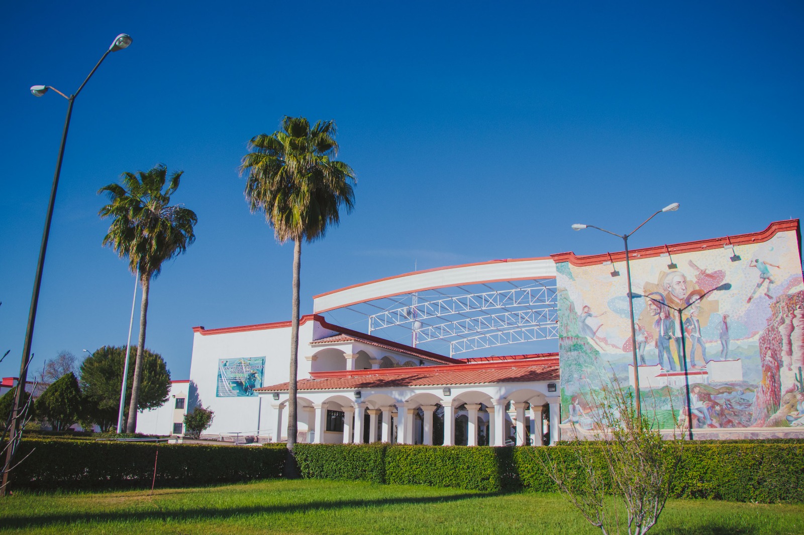 Fortalece Gobierno de Sonora vinculación con el sector social en favor de alumnos foráneos de Unisierra 