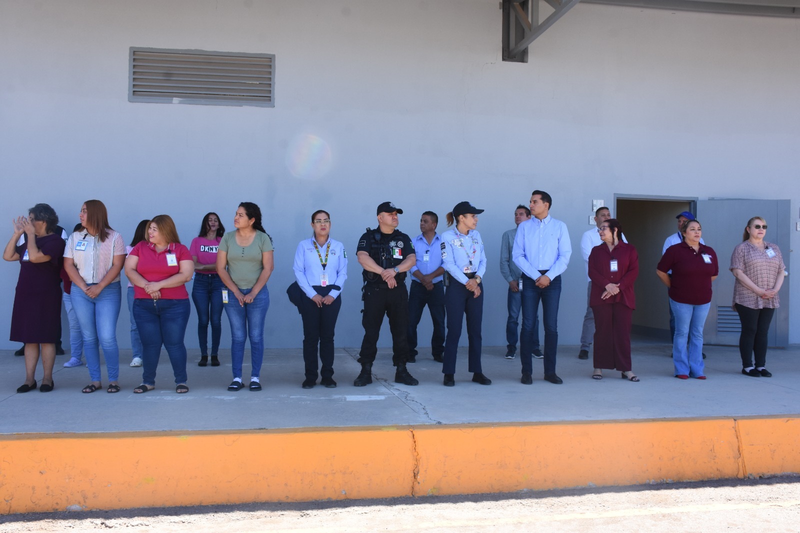 Entrega Gobierno de Sonora certificados de Educación básica y bachillerato a 48 hombres privados decla libertad a través del ISEA 