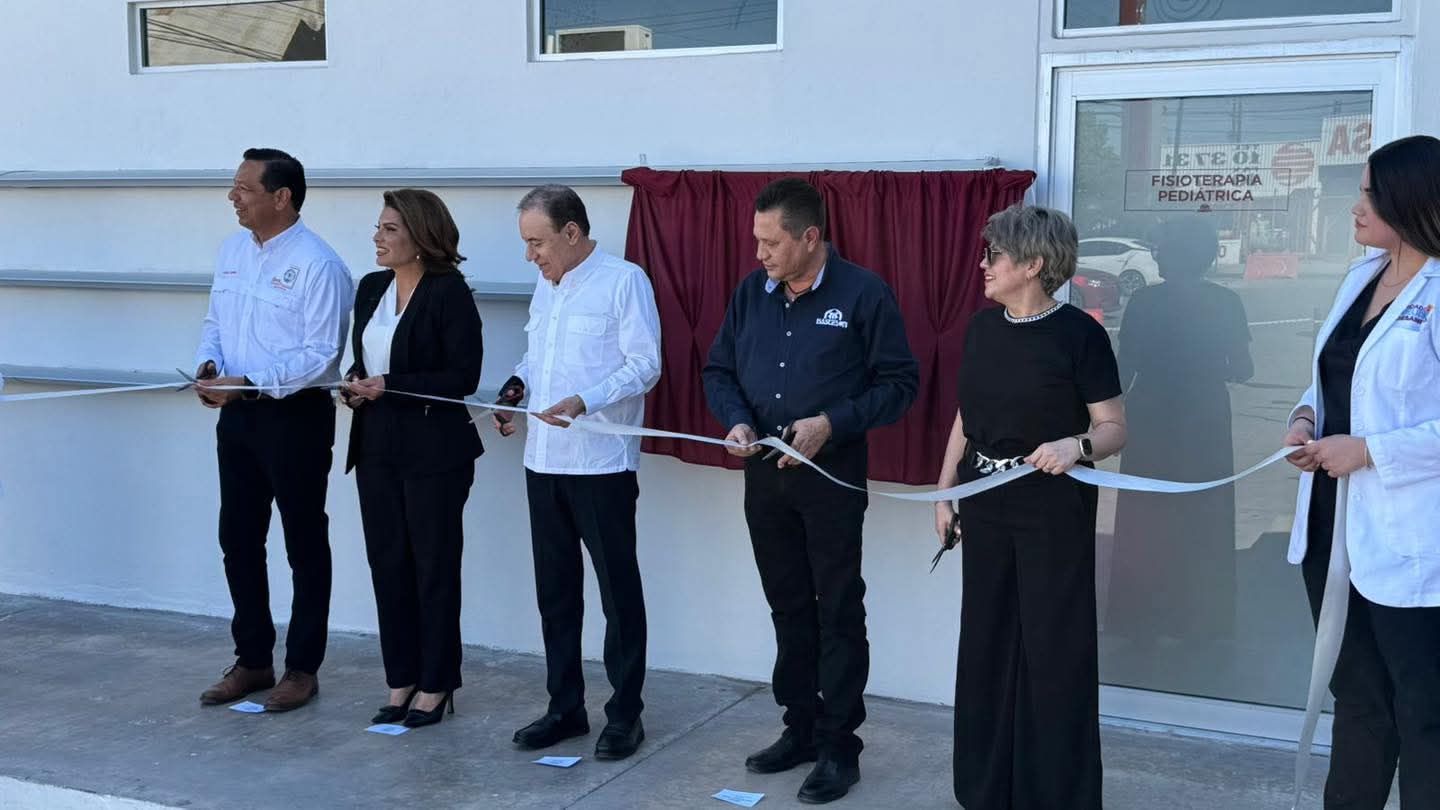 Develan placa de la Unidad Integral de Neurodesarrollo por la Secci&oacute;n 54, Alfonso Durazo y  Luis Osuna 